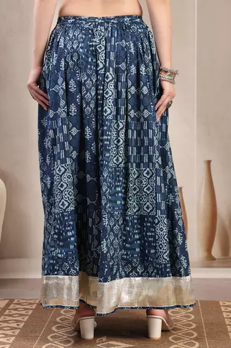 Blue floral printed cotton flared maxi skirt for women