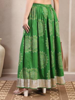 Green floral printed cotton flared maxi skirt for women 3
