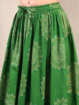 Green floral printed cotton flared maxi skirt for women 4