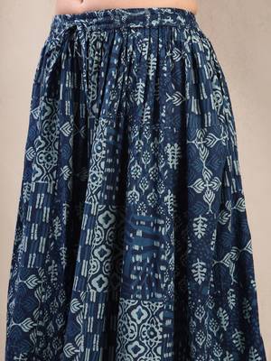 Blue floral printed cotton flared maxi skirt for women 4