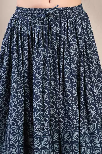Blue floral printed cotton flared maxi skirt for women