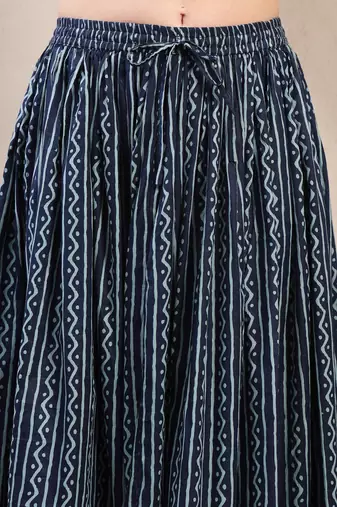 Blue printed cotton flared maxi skirt for women