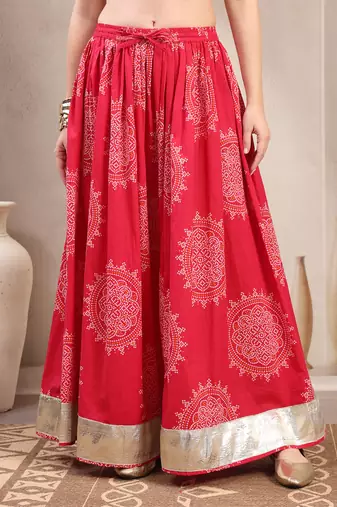 Pink floral printed cotton flared maxi skirt for women