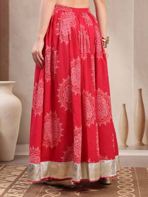 Pink floral printed cotton flared maxi skirt for women 3