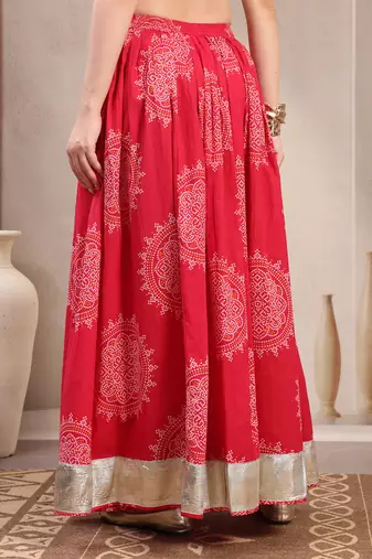 Pink floral printed cotton flared maxi skirt for women