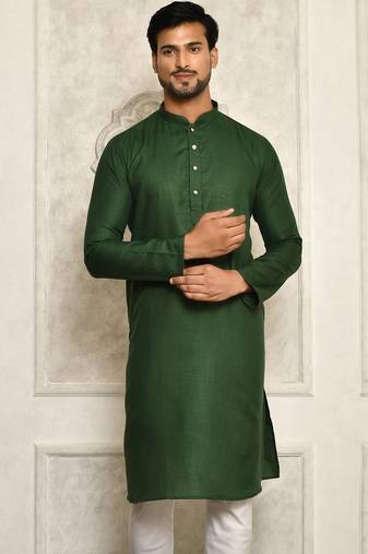 Bottle green cotton kurta with pattern work and fancy button