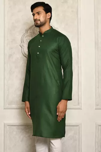 Bottle green cotton kurta with pattern work and fancy button