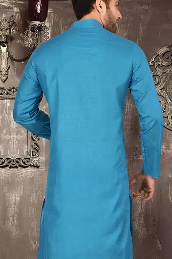 Firoza cotton kurta with pattern work and fancy button