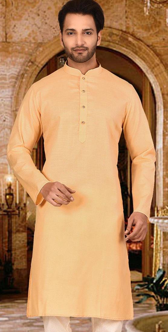 Beige cotton kurta with pattern work and fancy button