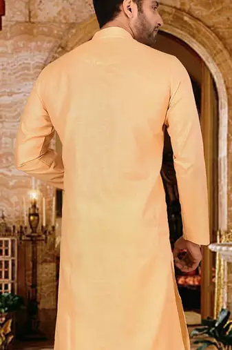 Beige cotton kurta with pattern work and fancy button