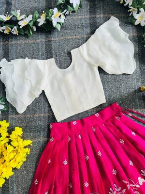 Kids girls embroidered work georgette lehenga choli set 3