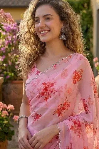 Pink georgette printed saree with floral print