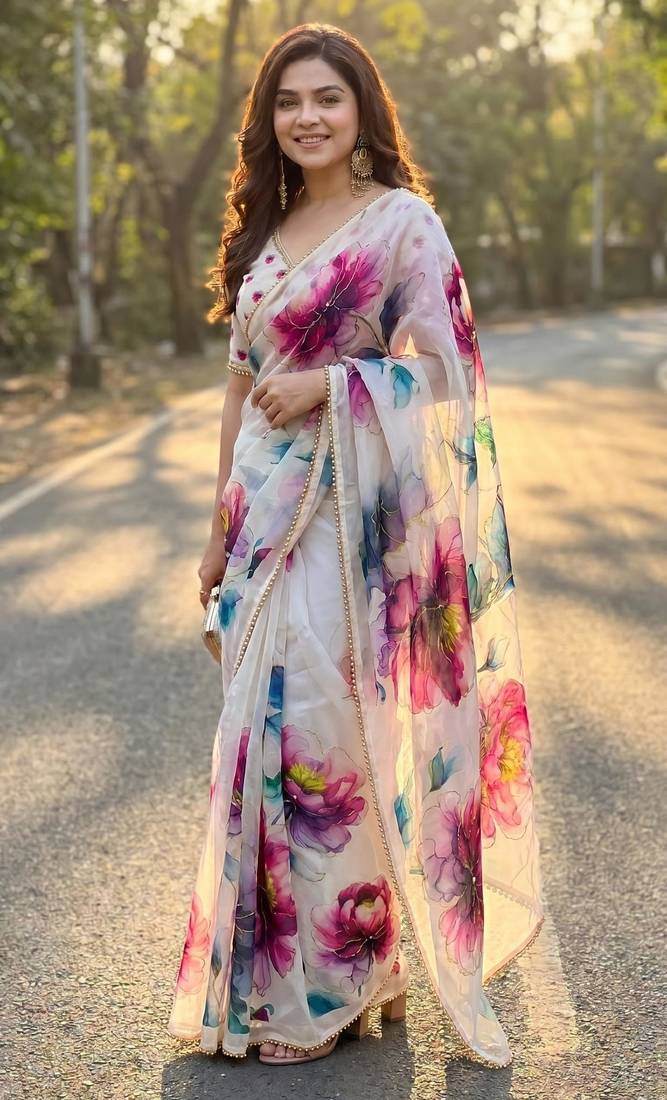 Cream georgette printed saree with floral print