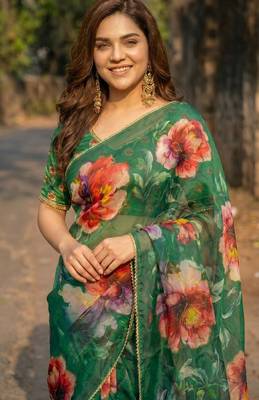 Green georgette printed saree with floral print 2