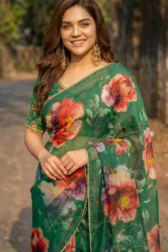 Green georgette printed saree with floral print