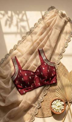 Beige silk blend embroidered saree with thread work 2
