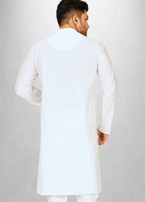 White cotton silk kurta withfancy buttons 3