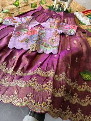 Kids girls festive wear position embroidered work lehenga choli set 3