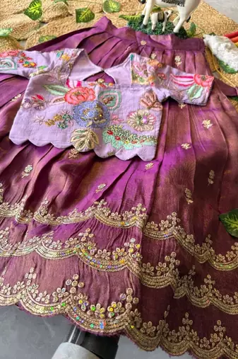 Kids girls festive wear position embroidered work lehenga choli set