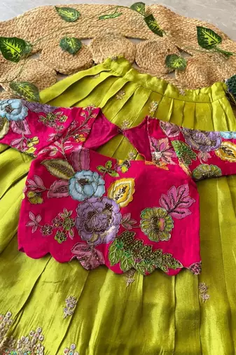 Kids girls festive wear position embroidered work lehenga choli set