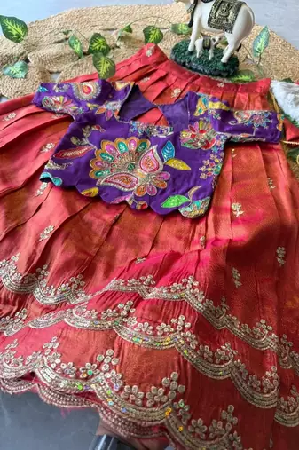 Kids girls festive wear position embroidered work lehenga choli set