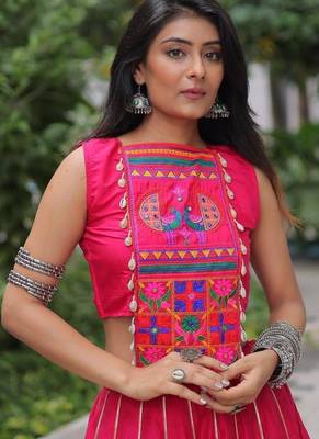 NAVRATRI WAER PINK ROMAN WITH GOTTA PATTI LACE LEHENGA TOP FULL STITCHED 5