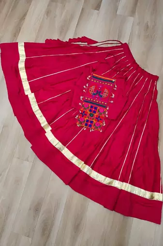 NAVRATRI WAER PINK ROMAN WITH GOTTA PATTI LACE LEHENGA TOP FULL STITCHED.