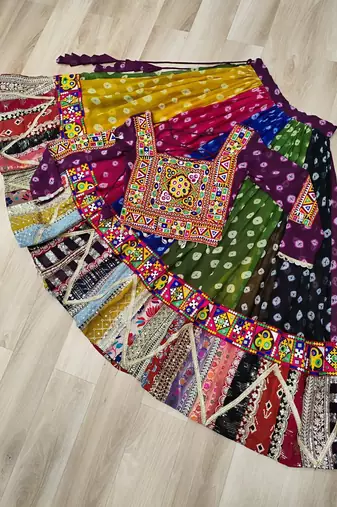 NAVRATRI WEAR MULTI GEORGETTE PRINT GAMTHI EMBELLISHED WORK LEHENGA TOP FULL-STITCHED
