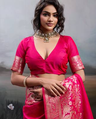 pink colour silk blend saree with rich gold zari work 3