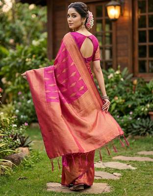 Light pink colour silk blend woven saree with rich zari border and elegant tassels 3