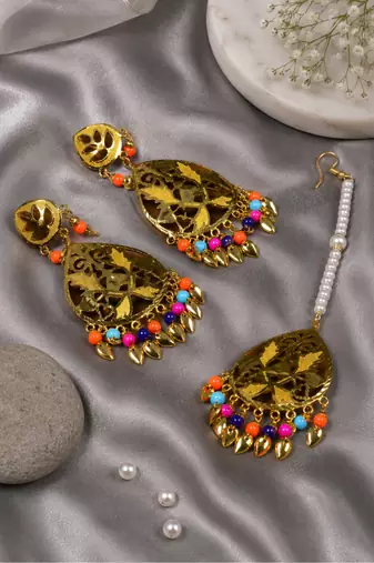 Festive floral earrings and tikka set