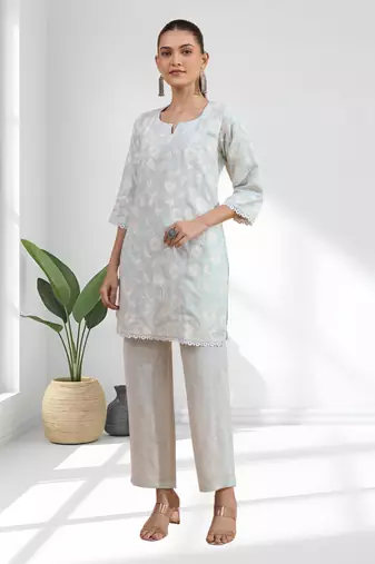 Women's linen sky blue embroidered short kurta with pant