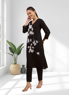 Women's linen black embroidered long kurta with pant 3