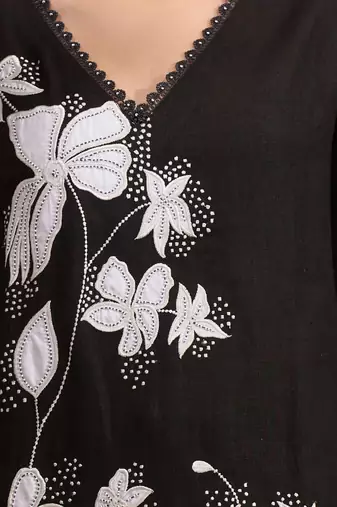 Women's linen black embroidered long kurta with pant