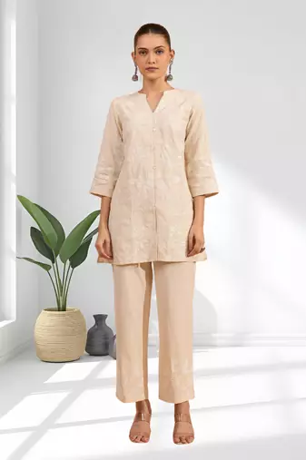 Women's linen cream embroidered short kurta with pant