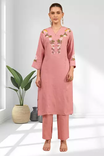 Women's linen pink embroidered long kurta with pant