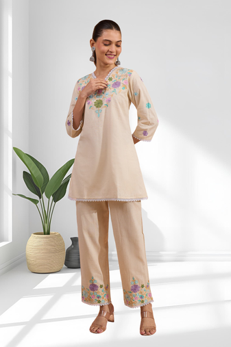 Women's linen cream embroidered short kurta with pant