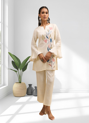 Women's linen cream embroidered short kurta with pant 3