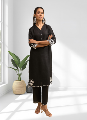 Women's linen black embroidered long kurta with pant 2
