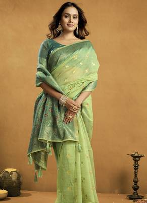Shaded green spun cotton zari saree with rich pallu 3