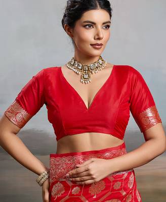 Red colour silk blend saree with silver zari weaving border 3
