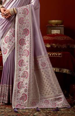 Lavender pink silk blend embroidered heavy work Saree with blouse  3