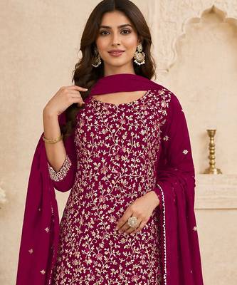 Red embroidered georgette semi-stitched pakistani salwar suit 2