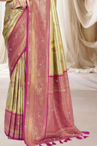Cream magenta silk blend embroidered kanchipuram silk blend Saree with blouse 