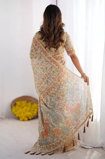 Ivory color ready to wear saree with unstich blouse