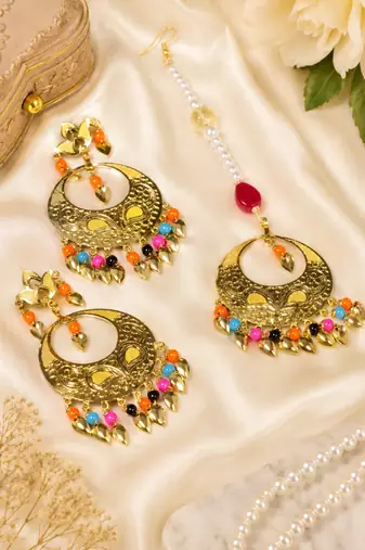 Peepal patti carnival earrings maang tikka set
