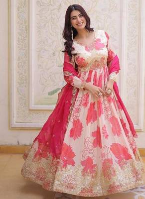 Pink silk blend printed flared gown set 2