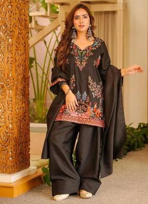 Black silk blend embroidered farshi salwar kameez 1