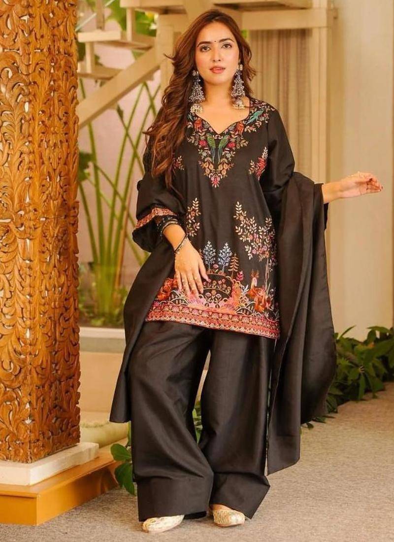 Black silk blend embroidered farshi salwar kameez