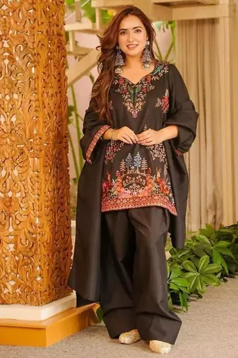 Black silk blend embroidered farshi salwar kameez